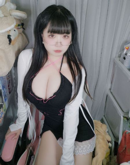 三男玩一女免费a级